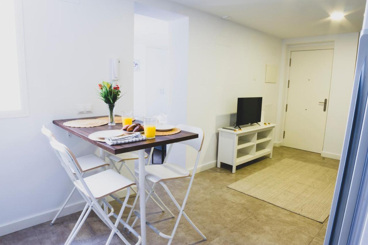 Cdz - Botica, Encantador Apartamento En Pleno Centro Historico Cadiz Bagian luar foto